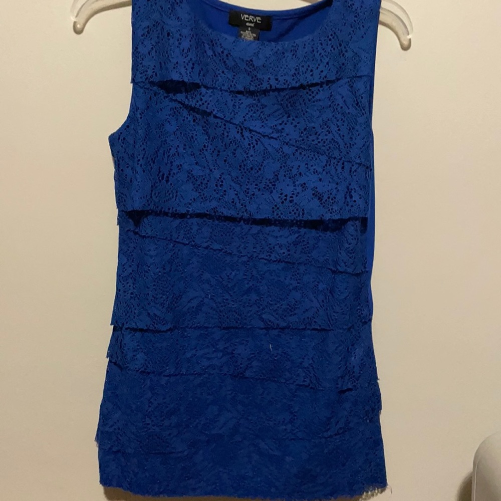 Small VERVE blue sleeveless shirt